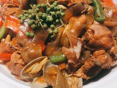 花蛤闷土鸡-悦海·家宴·冰花皮皮虾大锅贴(宝龙店)