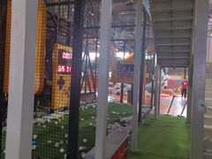 -嗨翻Hi-Fun竞技主题乐园·蹦床亲子生日轰趴(国光1937店)