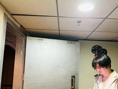 -荒岛实景沉浸密室(江汉路1店)