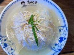 -肖四女乐山跷脚牛肉(南汇大学城生活广场店)