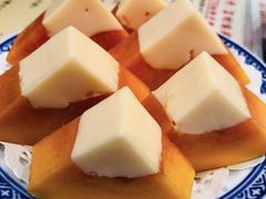 木瓜奶冻-广信牛奶甜品世家(台东店)