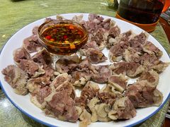 -乡村馕坑肉·烧烤·新疆菜·本地人更爱吃(阿勒泰首店)