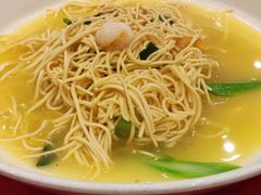 -侬佳蒸菜馆(听潮店)