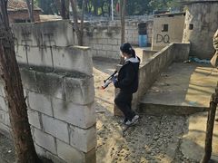 -东湖小天池真人CS彩弹野战基地