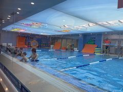 -戊辰亲子游泳俱乐部