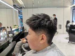 -TONI&GUY