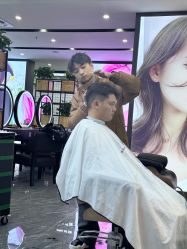 -藤野造型烫染·漂发