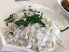盐油炒自制河粉-新成海港大酒楼(康华路店)