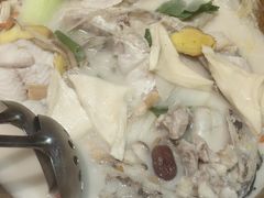 -滇香肴·云南菜蒸汽石锅鱼(云南北路店)