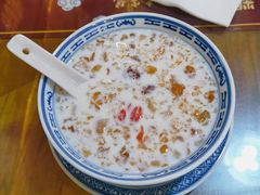 椰奶草莓桃胶-姜记糖水(三联商城店)