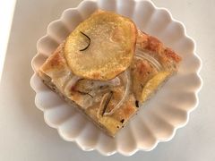 -VERIE BAKEHOUSE