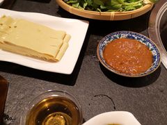-大匠工房古船木艺术餐厅·猪肚鸡专门店(长白仙岛店)