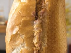 -Bánh Mì Huynh Hoa