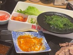 -極屋鮨牛 · 烧肉酒场(时代C馆店)