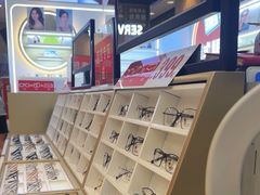 -美式眼镜·授权蔡司.依视路.尼康.豪雅.明月(南翔印象城店)