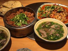 -大众跷脚牛肉馆·非遗传承单位(峨眉山店)