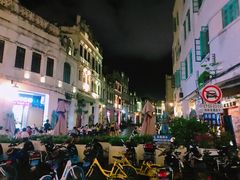 -海口骑楼小吃街