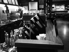 -星巴克(济南美莲广场店)