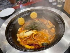 -田家大院东北农家菜铁锅炖(西安总店)