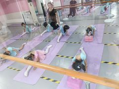 -蒲公英舞蹈艺术中心(解放路校区)