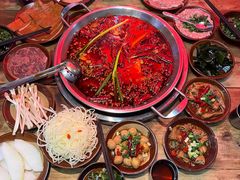 -老街·稳拈老火锅(海椒市店)