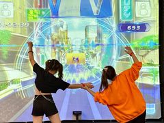-极限PLAY运动娱乐新世界·团建派对潮玩休闲馆·室内蹦极高空游乐园