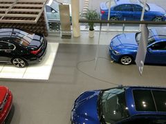 -上海宝宁宝马4S店
