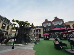 -王府井奥莱临潼小镇(临潼店)