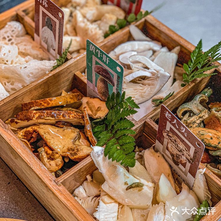 又到了云南人觉得菌子有毒是因为没有煮熟的季节啦