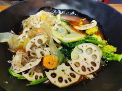-万记麻辣烫国展总店