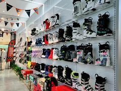 -Hopo Snow 城市滑雪空间(滨江宝龙城店)