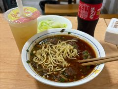 -易毛特色牛肉面(解放碑步行街店)