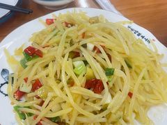 酸辣土豆丝-市井川菜(江宁店)