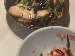 -何师傅美蛙鱼头(汉街店)