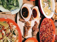 -先启半步颠小酒馆(白麓里店)