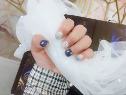 -纤指百魅美甲美睫