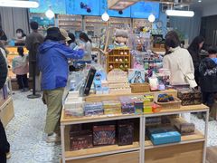 -猫的天空之城概念书店(北戴河蔚蓝海岸店)