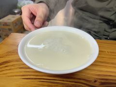 手工现磨甜豆浆-锅贴大王南翔小笼(临沂二村店)