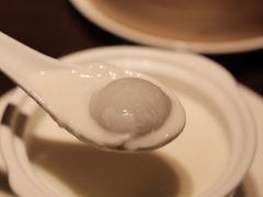 杏仁茶湯圓-逸东轩(香港逸东酒店)