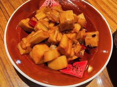 -泉畔人家·老济南经典鲁菜(大明湖店)