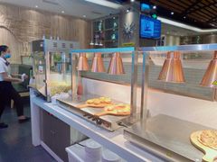 面包甜点陈列柜-豪约客牛排自助(安吉万达店)