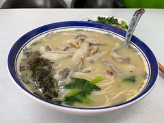 招牌黄鱼面-明呈黄鱼面馆(斜土路店)
