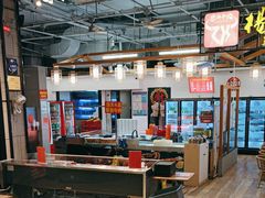 -杨老板·海鲜集市火锅·鲜切牛肉(中防万宝店)
