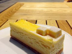 纽约芝士蛋糕-猫屎咖啡(日月光中心广场店)