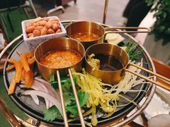 -禄婶鸡煲·打边炉