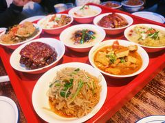 -蓝田九大碗民俗食府(蓝田店)