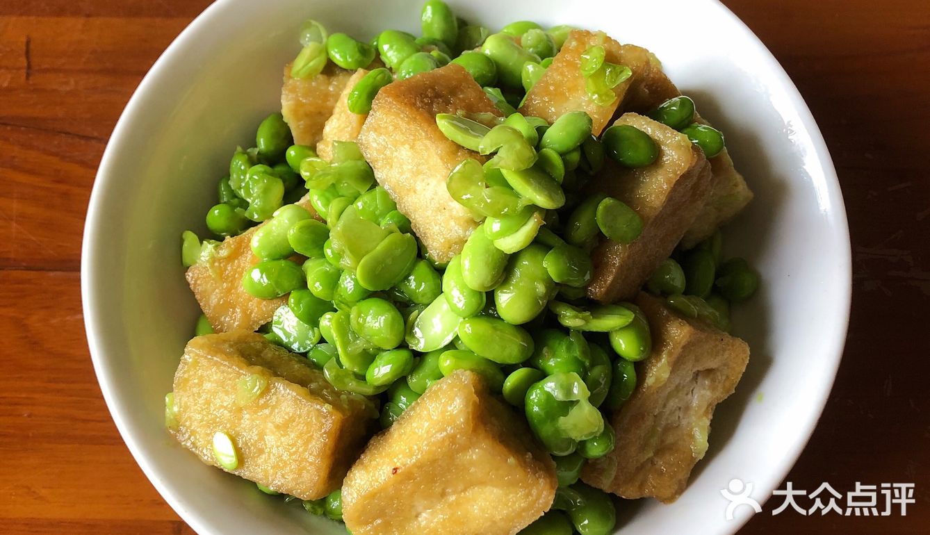 夏日里的美味之炸臭豆腐炒毛豆来啦