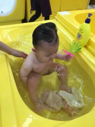 -爱婴岛·婴儿游泳馆(广州市妇幼医院店)