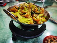 -鹤乡东北菜(崮山路店)