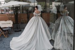 -艾米丽婚纱礼服